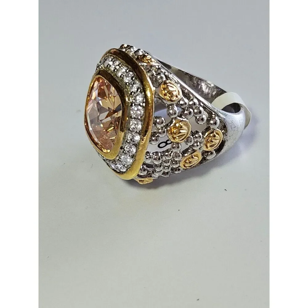 Gold & silver tone champagne colored rhinestone ring size 6